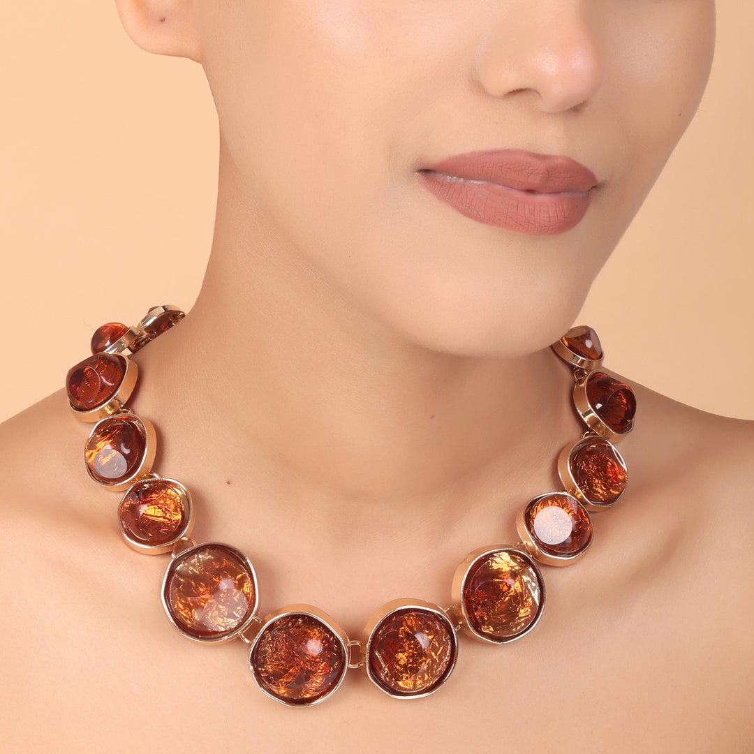 Amber Glow Textured Resin Statement Necklace – Modern Luxe by OLIARI