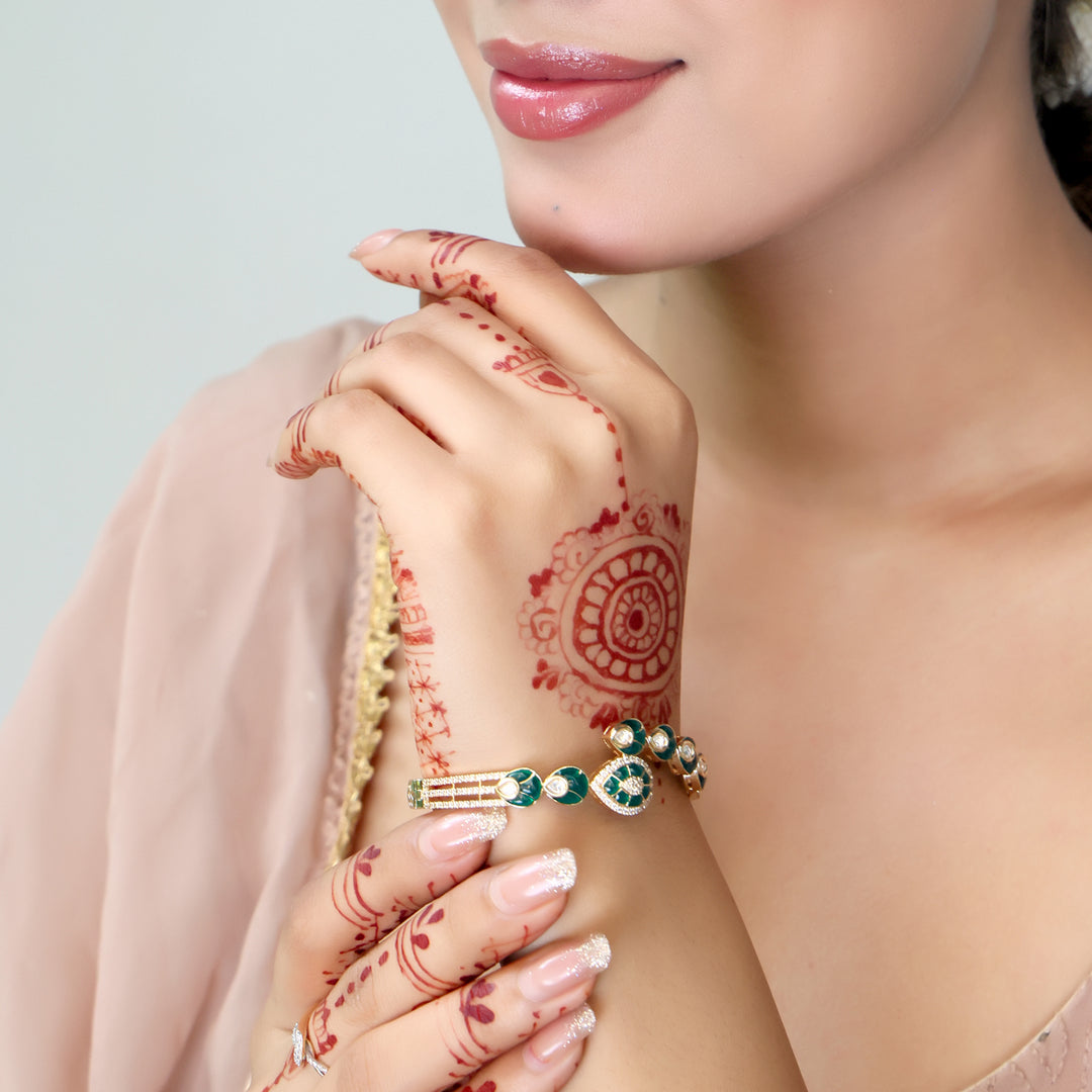 Emerald Leaf Kundan Statement Kada