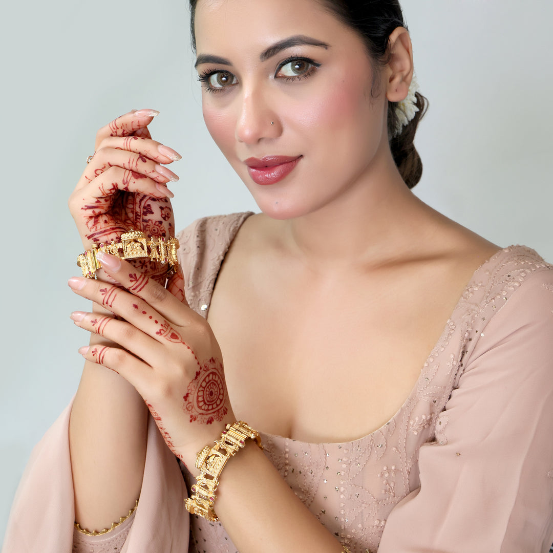 Traditional Temple Motif Kada Set