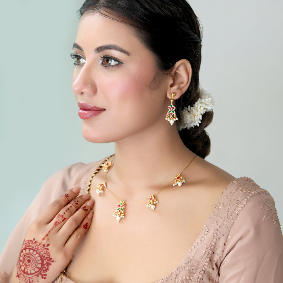 Invisible Kundan & Pearl Drop Necklace Set