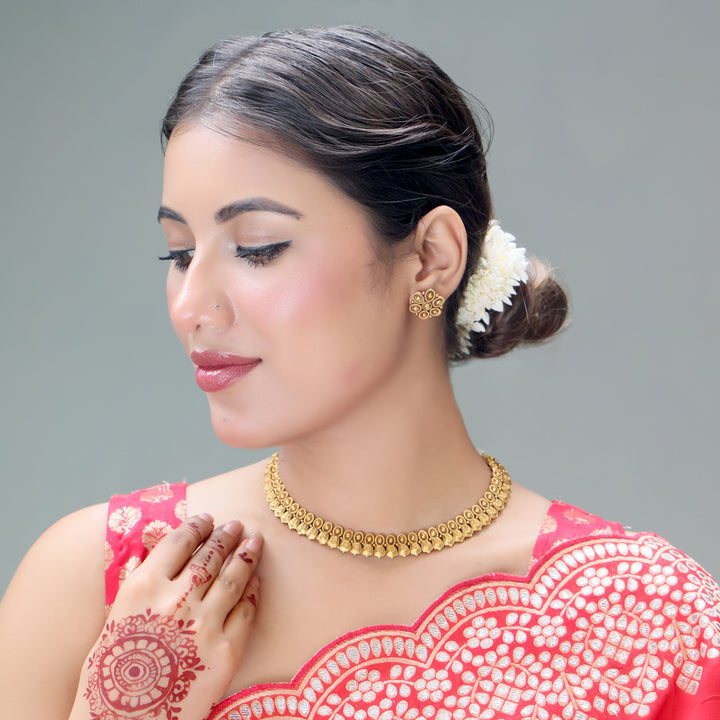 Classic Temple-Inspired Gold Choker Set