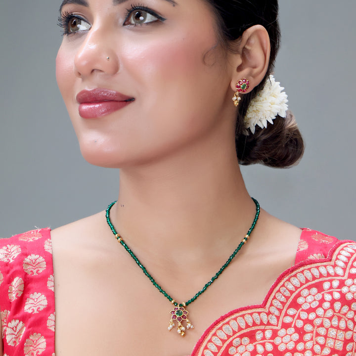 Green Beaded Mini Pendant Necklace Set