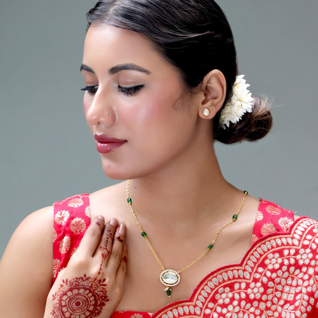 Elegant Green Bead Kundan Pendant Necklace Set