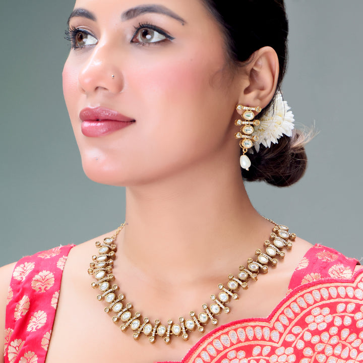 Elegant Kundan Pearl Necklace Set