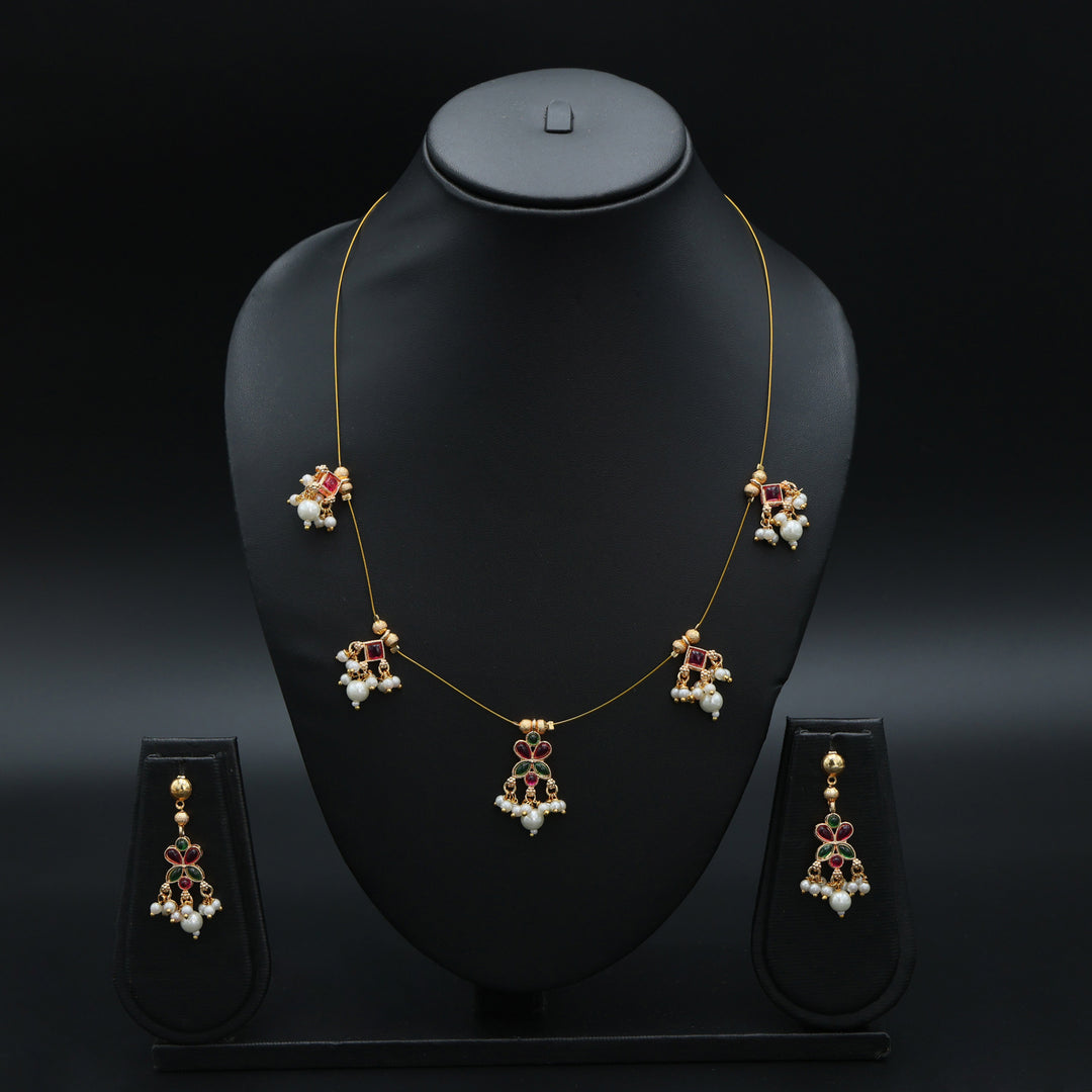 Invisible Kundan & Pearl Drop Necklace Set