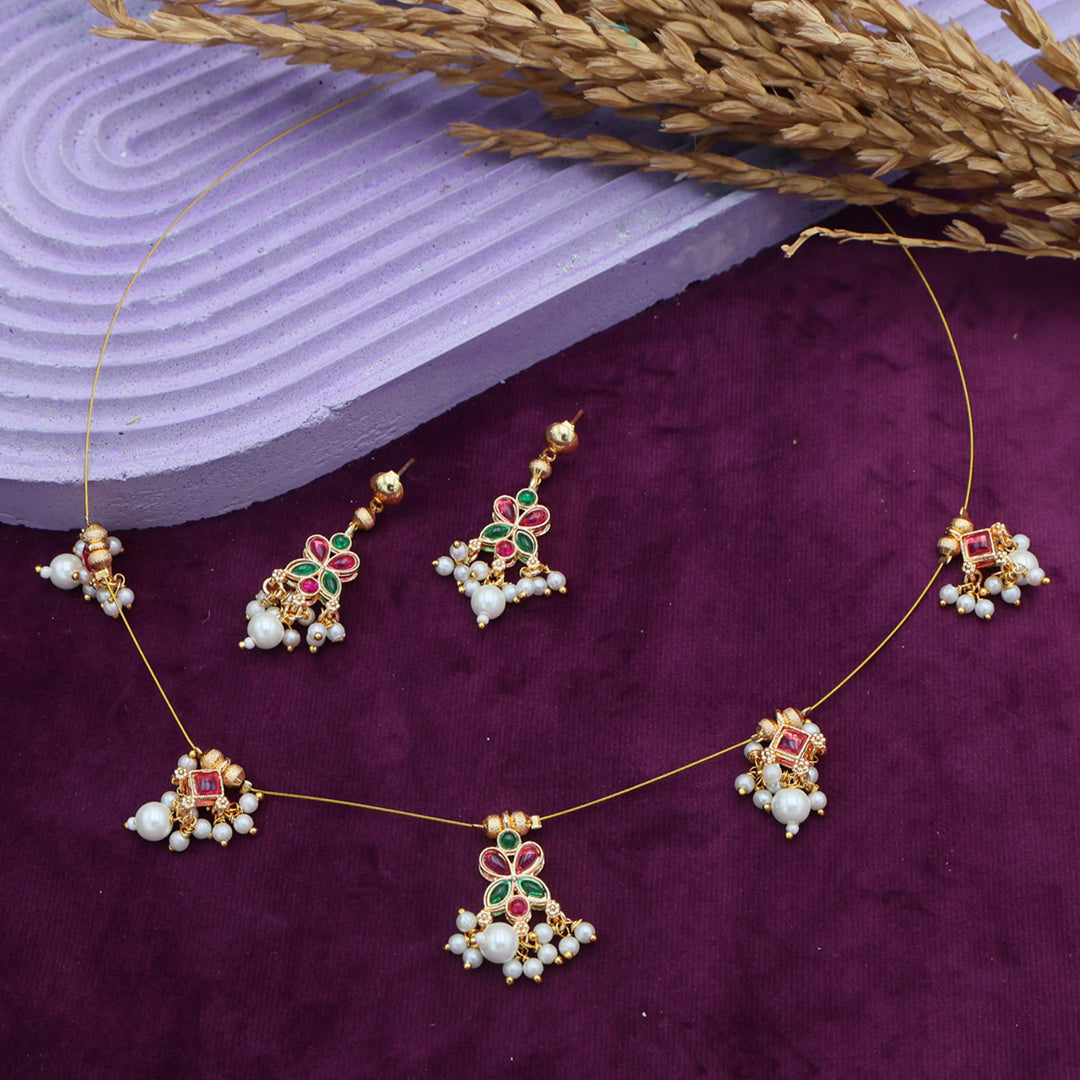 Invisible Kundan & Pearl Drop Necklace Set