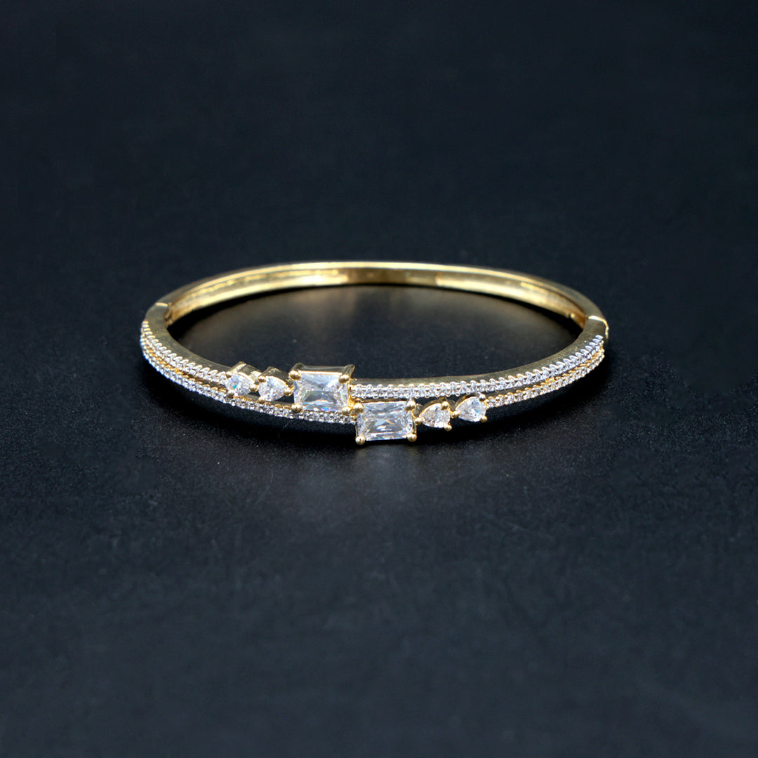 Elegant Princess-Cut CZ Delicate Bracelet