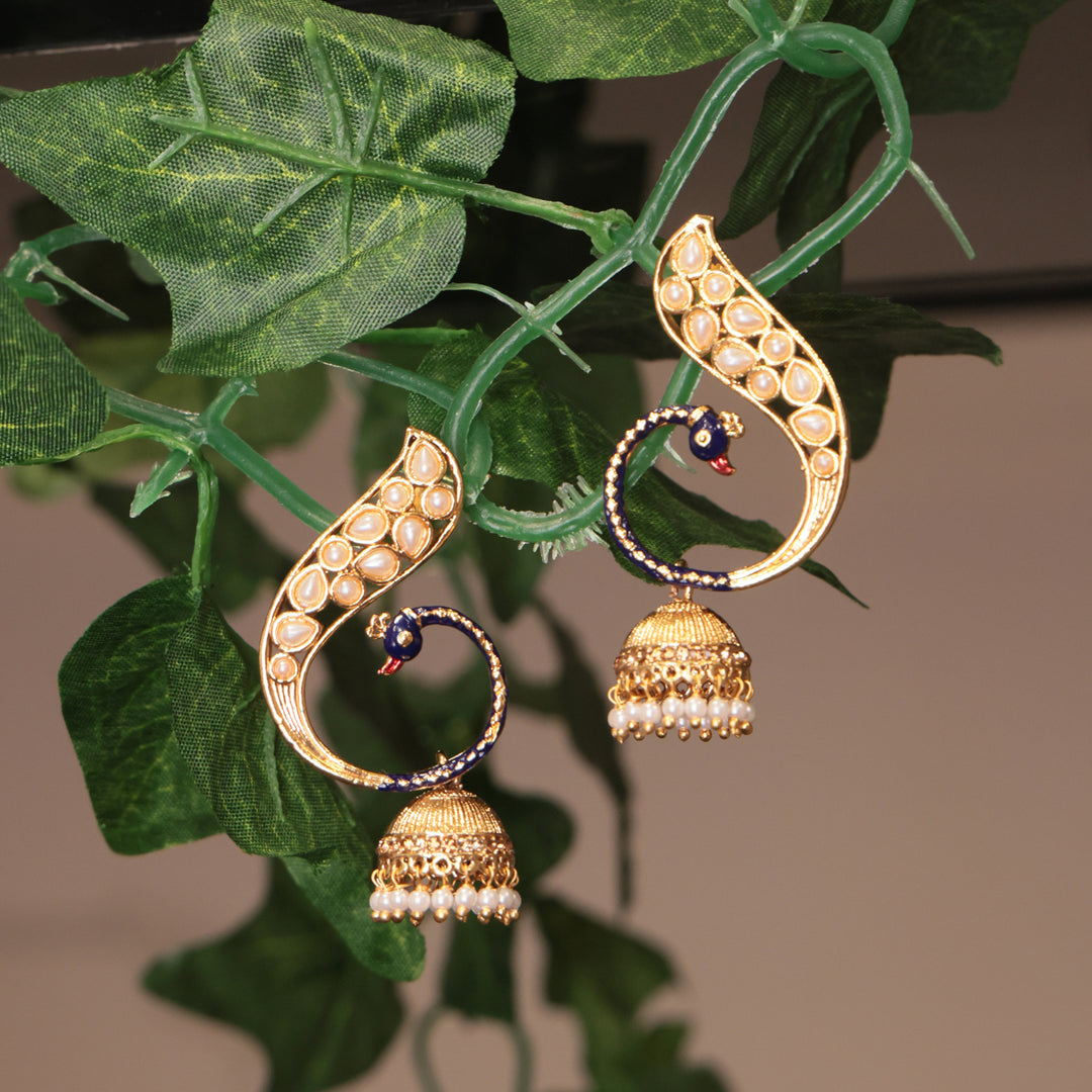 Contemporary Pearl & Enamel Curve Jhumka