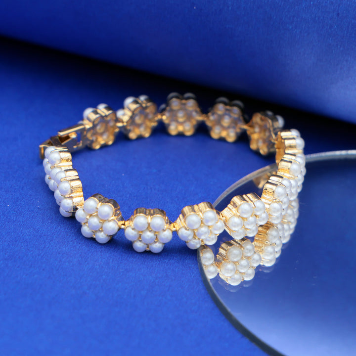 Floral Cluster Pearl Bracelet