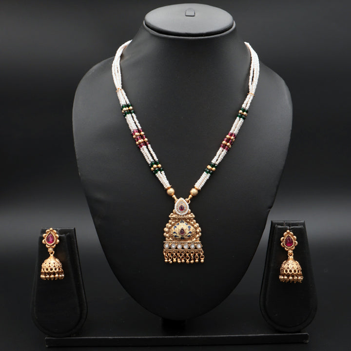 Temple Goddess Pendant Pearl Necklace Set