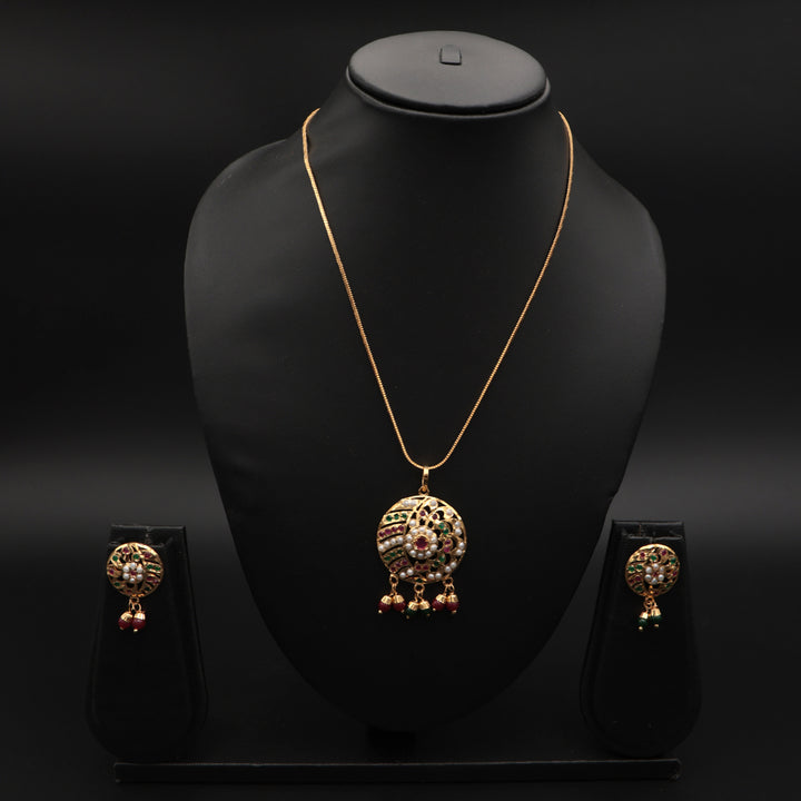 Handcrafted Meenakari Pendant Necklace Set
