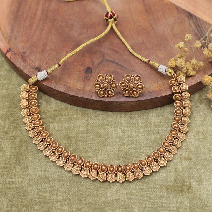 Classic Temple-Inspired Gold Choker Set