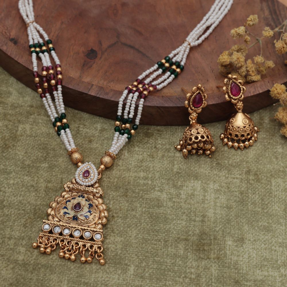 Temple Goddess Pendant Pearl Necklace Set