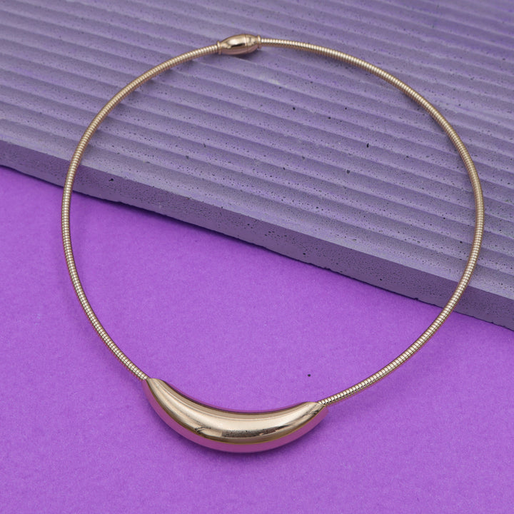 Sculpted Gold Curve Choker Necklace