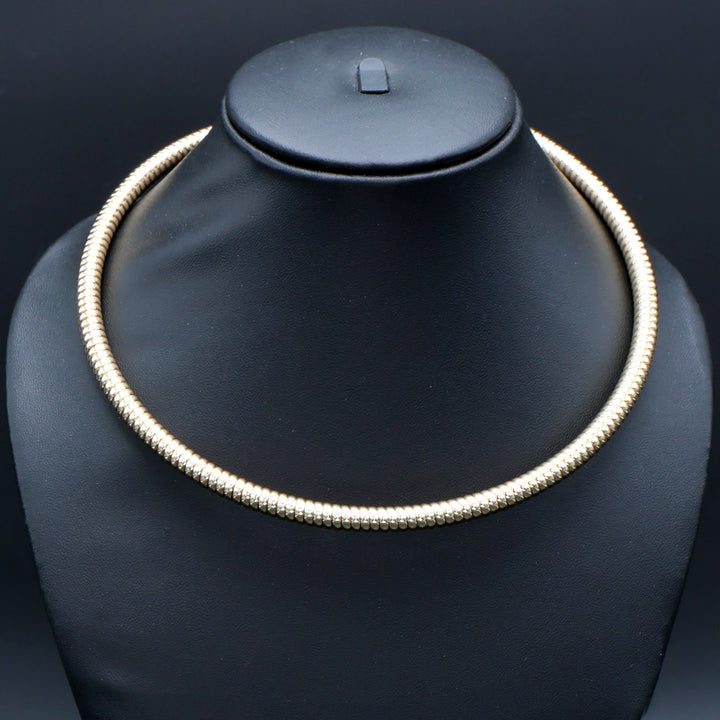 Sleek Gold Mesh Choker Necklace