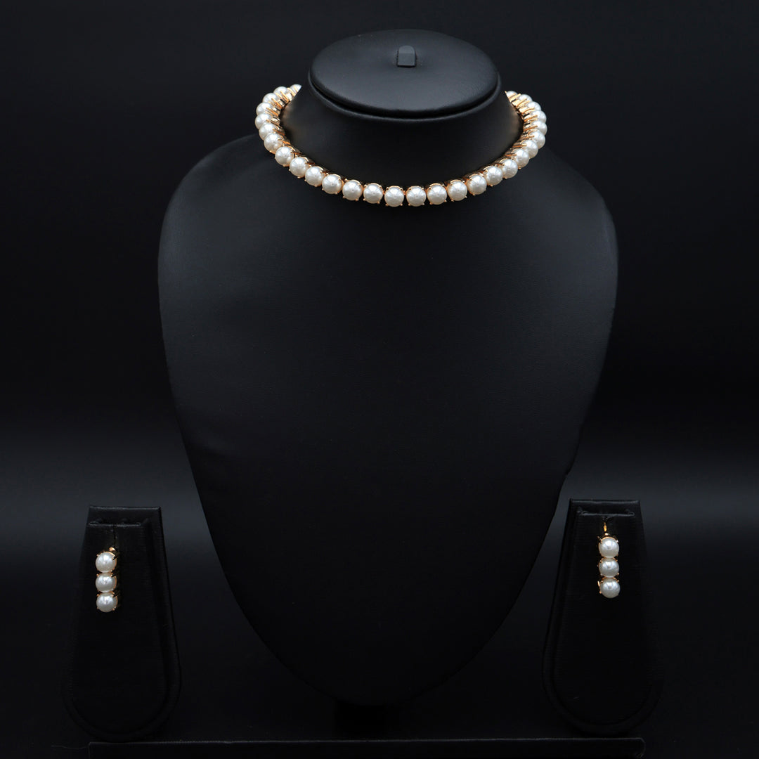 Classic Gold–Pearl Short Necklace Set