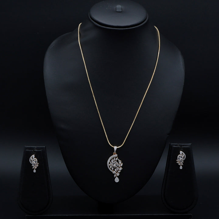 Elegant Dual-Tone CZ Pendant Necklace Set