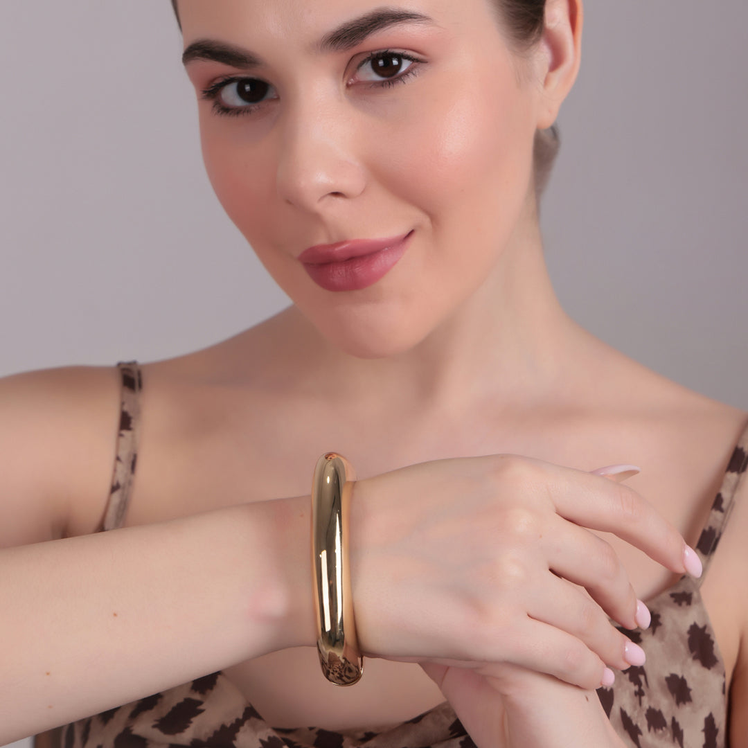 Sleek Gold-Tone Minimalist Cuff Bracelet