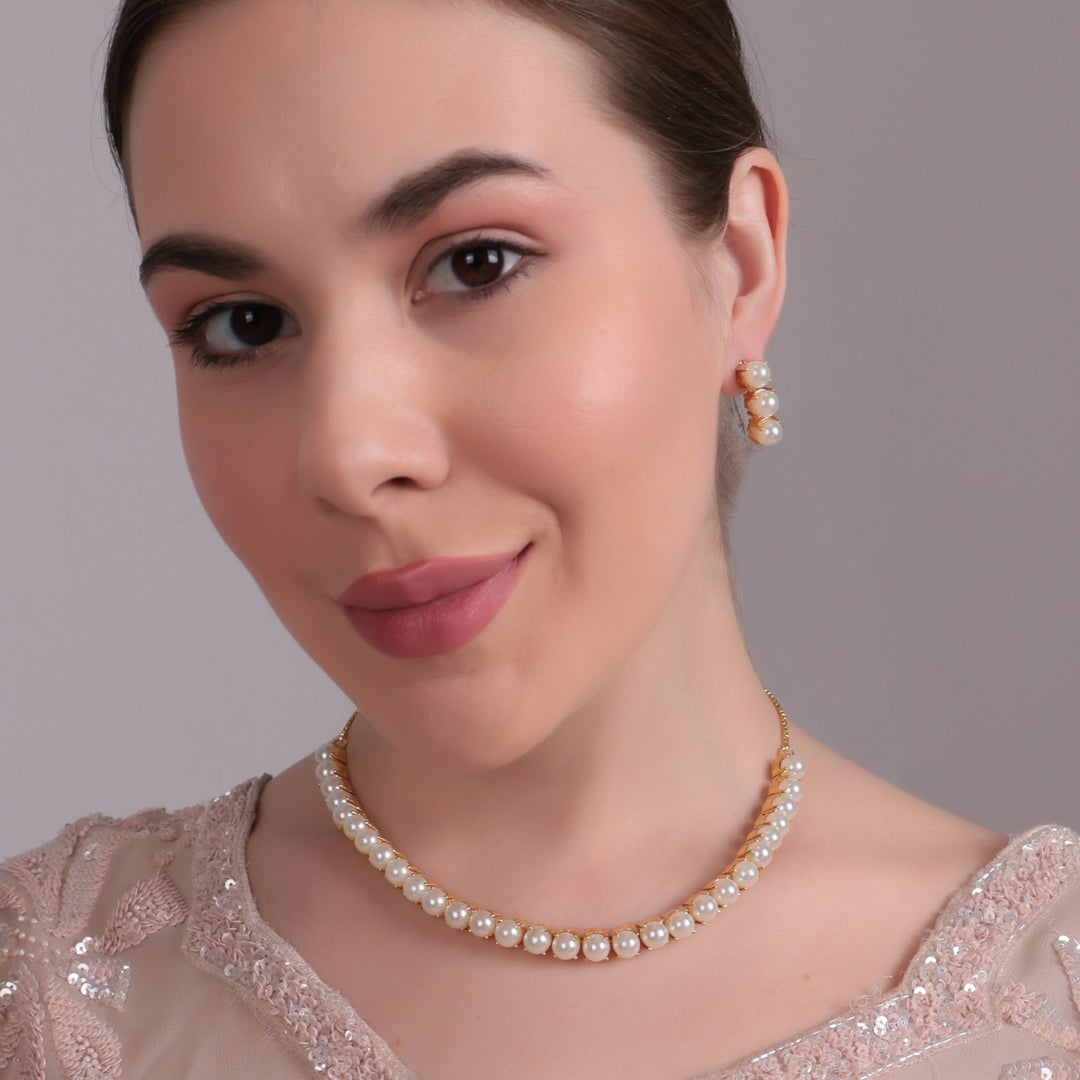 Classic Gold–Pearl Short Necklace Set