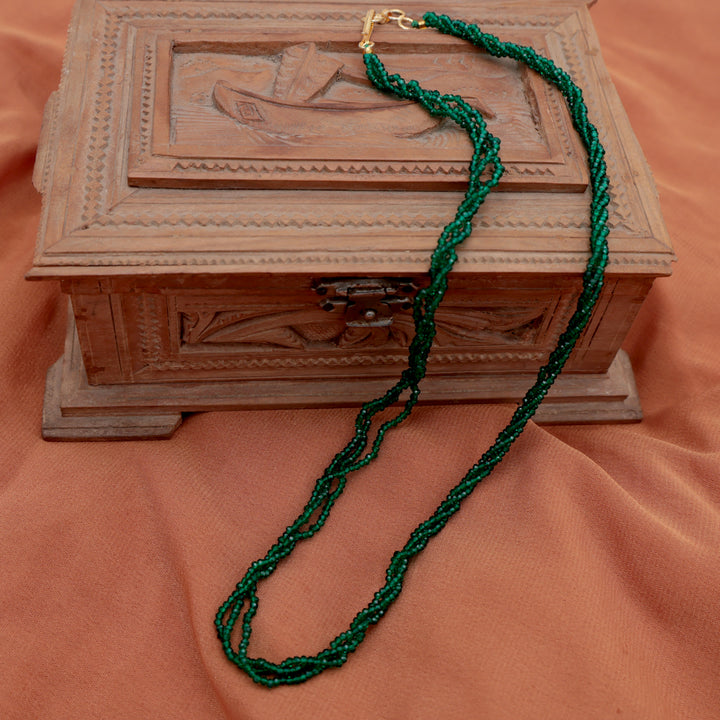 Emerald Green Twisted Bead Minimal Necklace