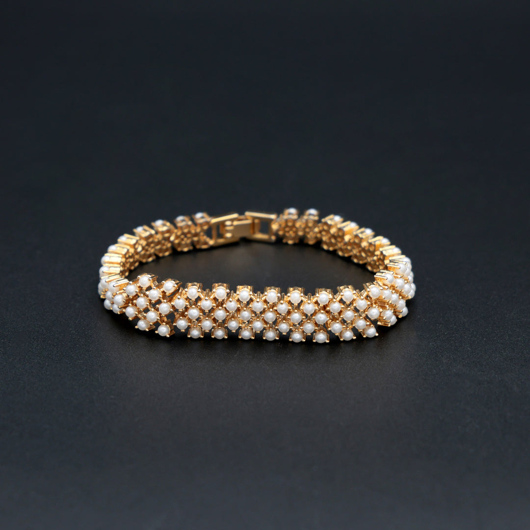 Classic Pearl & Gold Mesh Bracelet