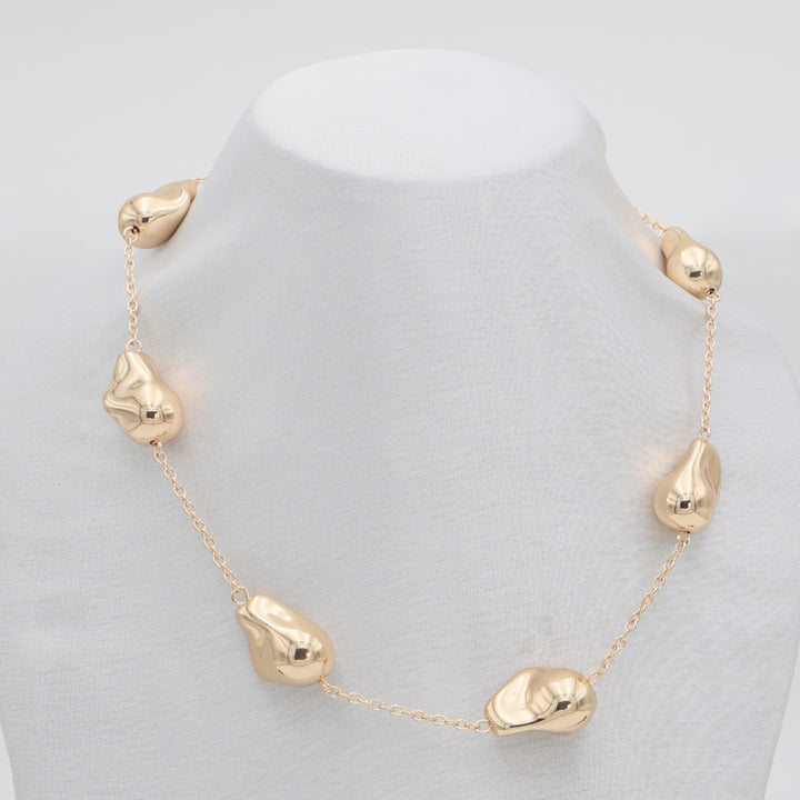 Eclat Fluid Gold Droplet Necklace