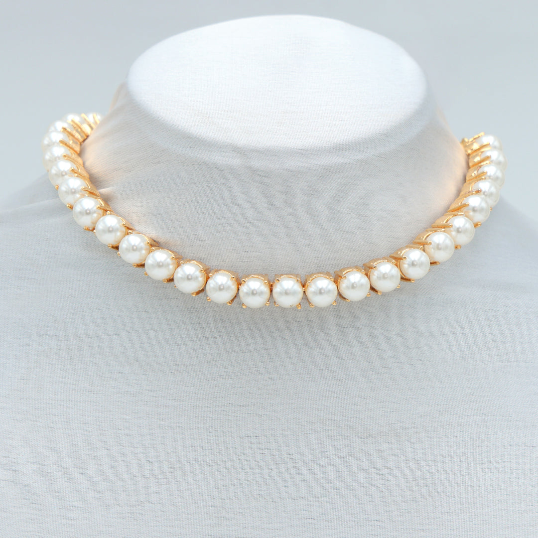 Classic Gold–Pearl Short Necklace Set