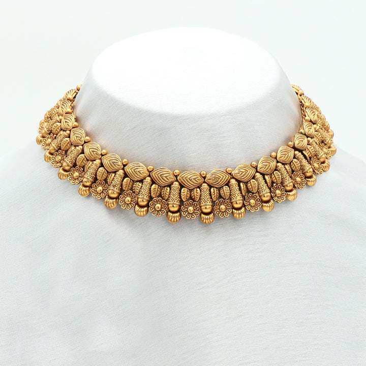 Antique Gold Temple Necklace Set with Floral Detailing