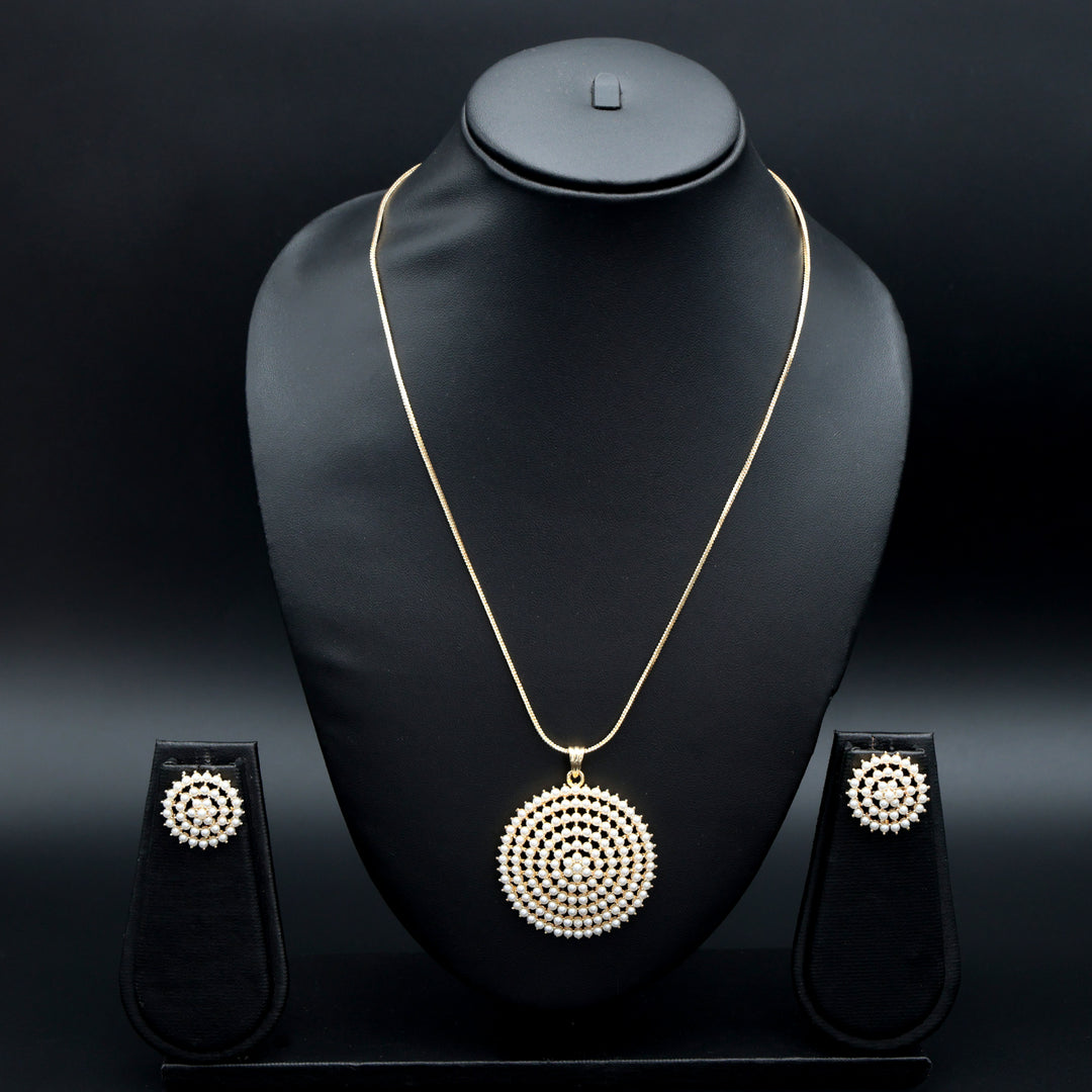 Classic Round Spiral Pearl Pendant Necklace Set