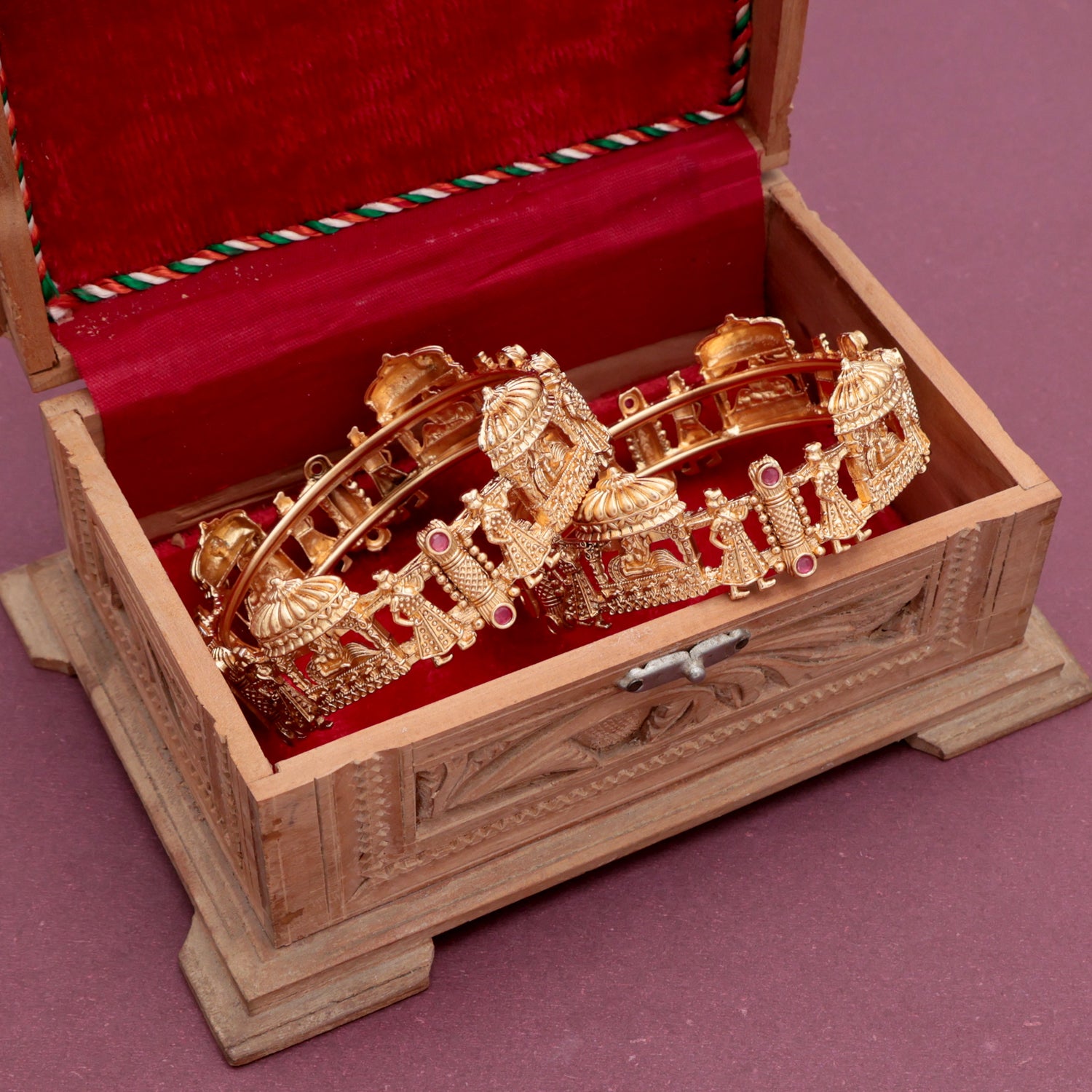 Traditional Temple Motif Kada Set