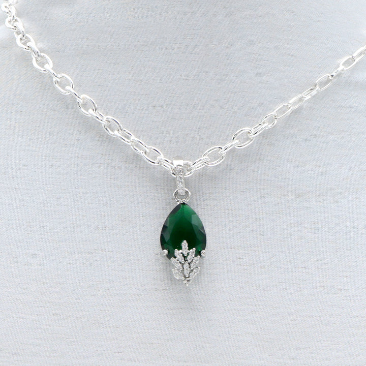 Silver Crystal Chain Necklace Set with Emerald Green Stones