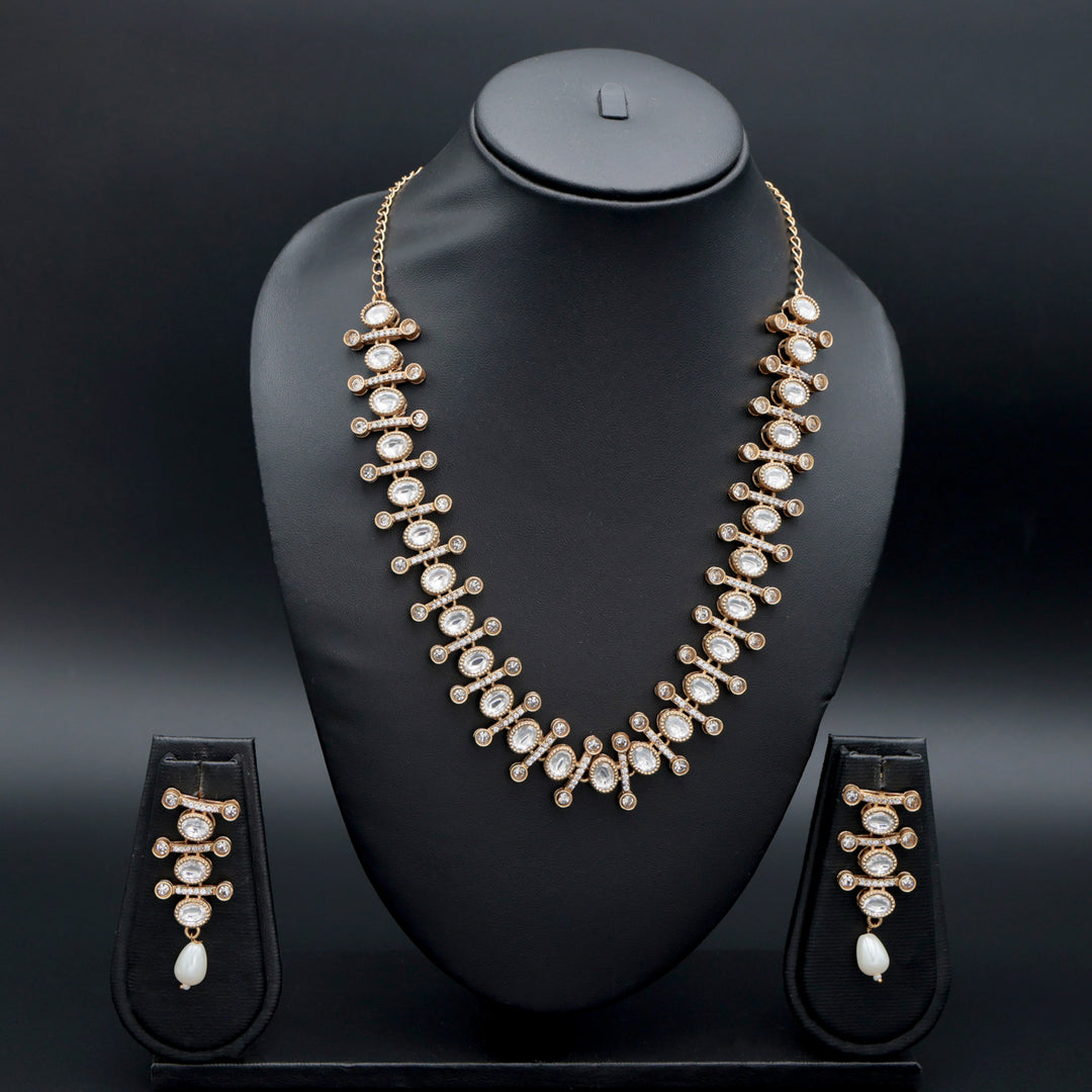 Elegant Kundan Pearl Necklace Set
