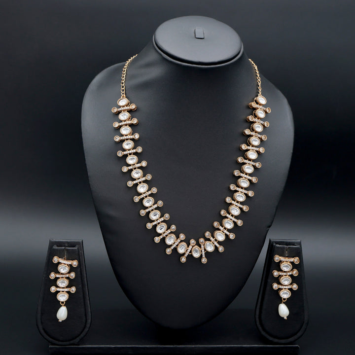 Elegant Kundan Pearl Necklace Set