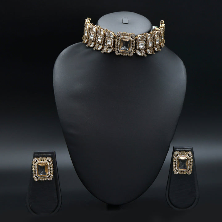 Royal Kundan Choker Set with Rectangular Stone Centerpiece